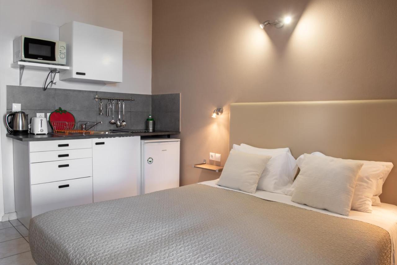 Galini Beach Studios And Penthouse Mesongí Екстериор снимка