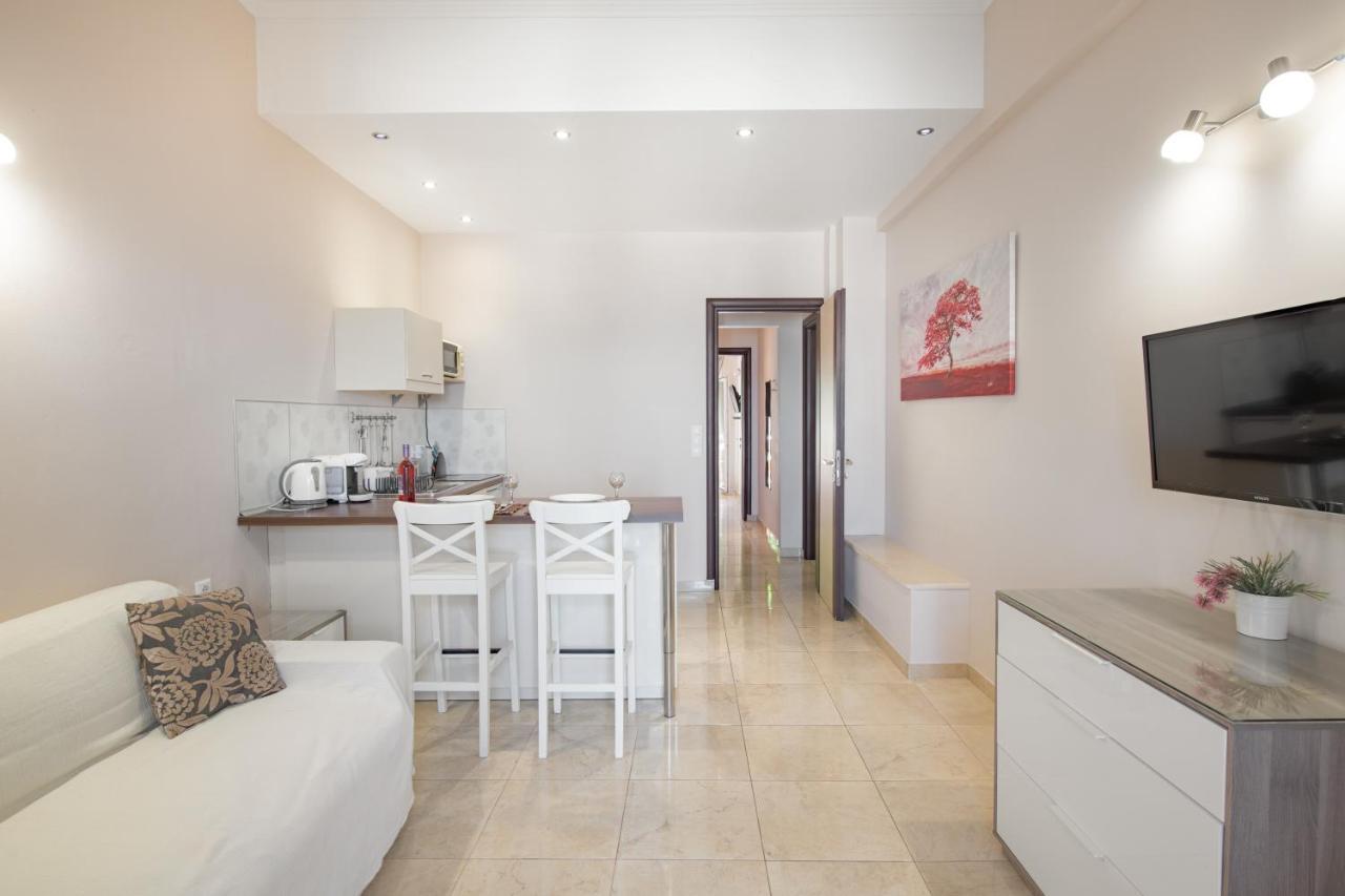 Galini Beach Studios And Penthouse Mesongí Екстериор снимка