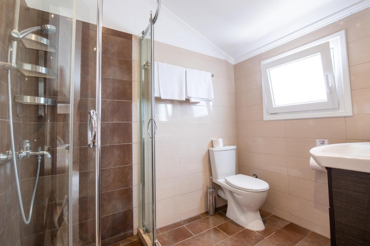 Galini Beach Studios And Penthouse Mesongí Екстериор снимка