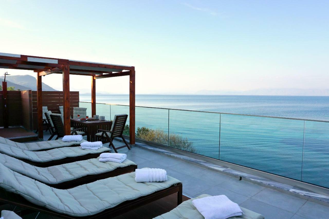 Galini Beach Studios And Penthouse Mesongí Екстериор снимка