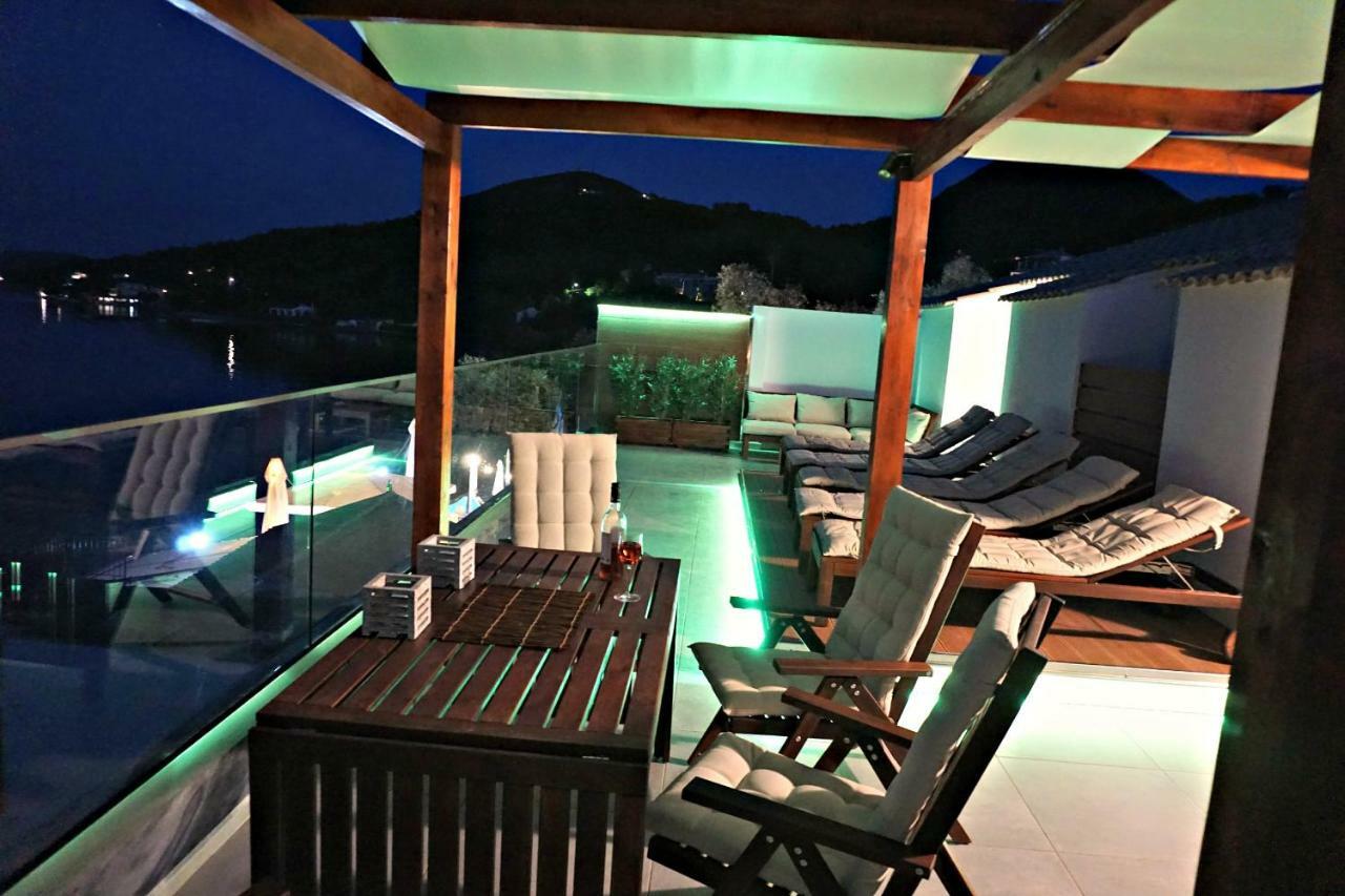 Galini Beach Studios And Penthouse Mesongí Екстериор снимка