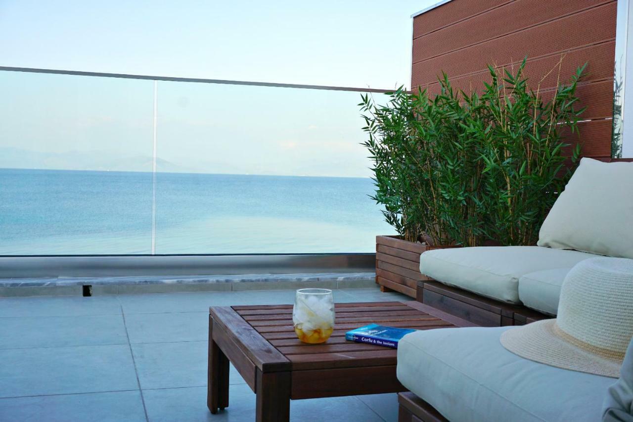 Galini Beach Studios And Penthouse Mesongí Екстериор снимка